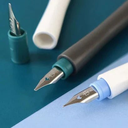 Hocoro White Fountain Pen // Fine Tip // by Sailor - Artish