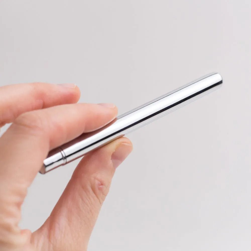 Travel brush // Mixed squirrel and synthetic, round, #5 // by Malevich - Artish