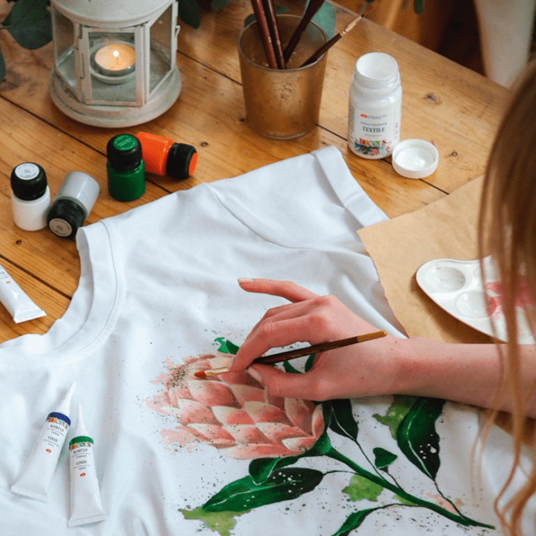 Acrylic paint set for textile // 18 colours x 20 ml // by Decola - Artish